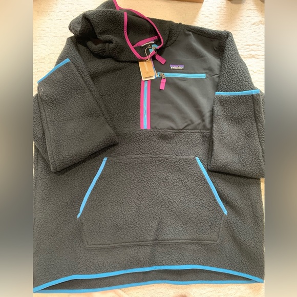 Patagonia Other - Patagonia nwt retro pile pullover top xl men’s